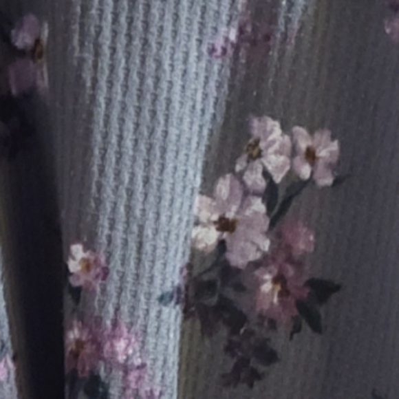 Torrid Grey Purple Floral Print Waffle Knit Shirt Women's Plus Size 2 - Picture 4 of 4